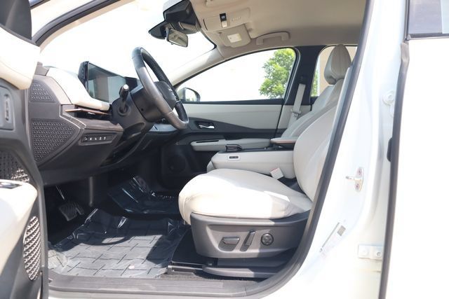 Used 2023 Nissan Ariya FWD image 10