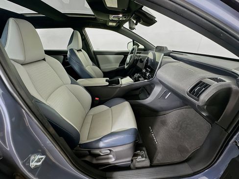 Used 2023 Subaru Solterra AWD image 32