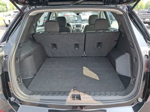 Used 2023 Chevrolet Equinox LS w/ Driver Confidence II Package FWD image 33