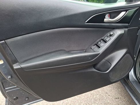 Used 2015 MAZDA MAZDA3 i Sport FWD image 14