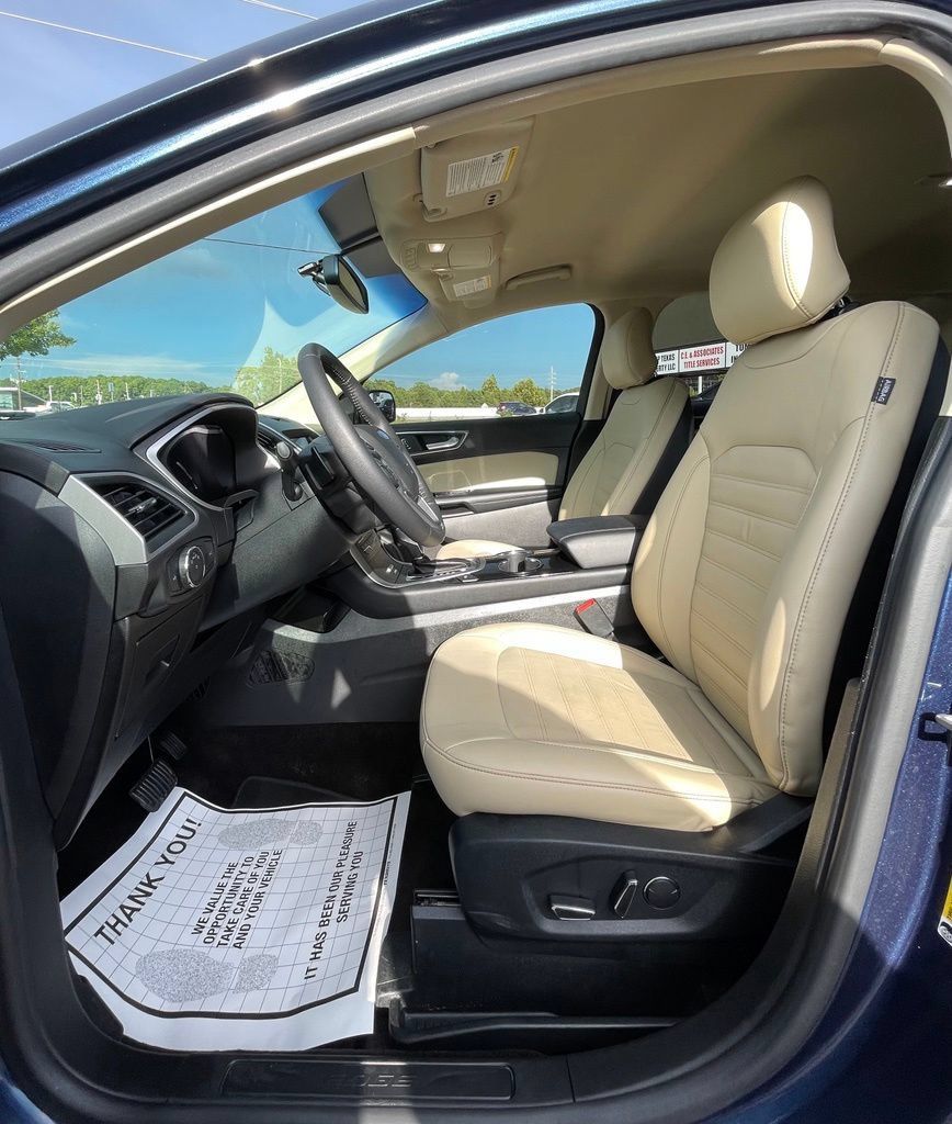 Used 2017 Ford Edge SEL w/ Equipment Group 201A FWD image 15