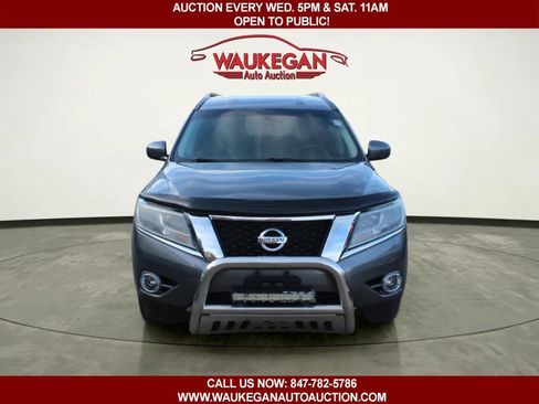 Used 2015 Nissan Pathfinder SV w/ Trailer Tow Package AWD/4WD image 2