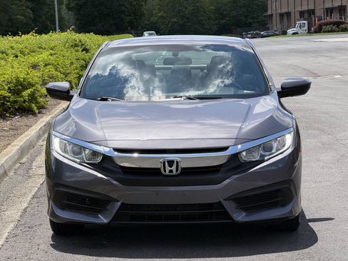 Used 2018 Honda Civic LX image 5
