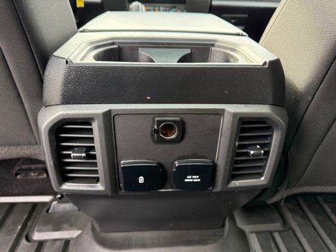 Used 2017 Ford F150 XLT w/ Equipment Group 302A Luxury image 22