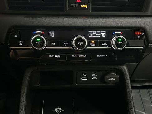 Used 2025 Honda Pilot EX-L image 23