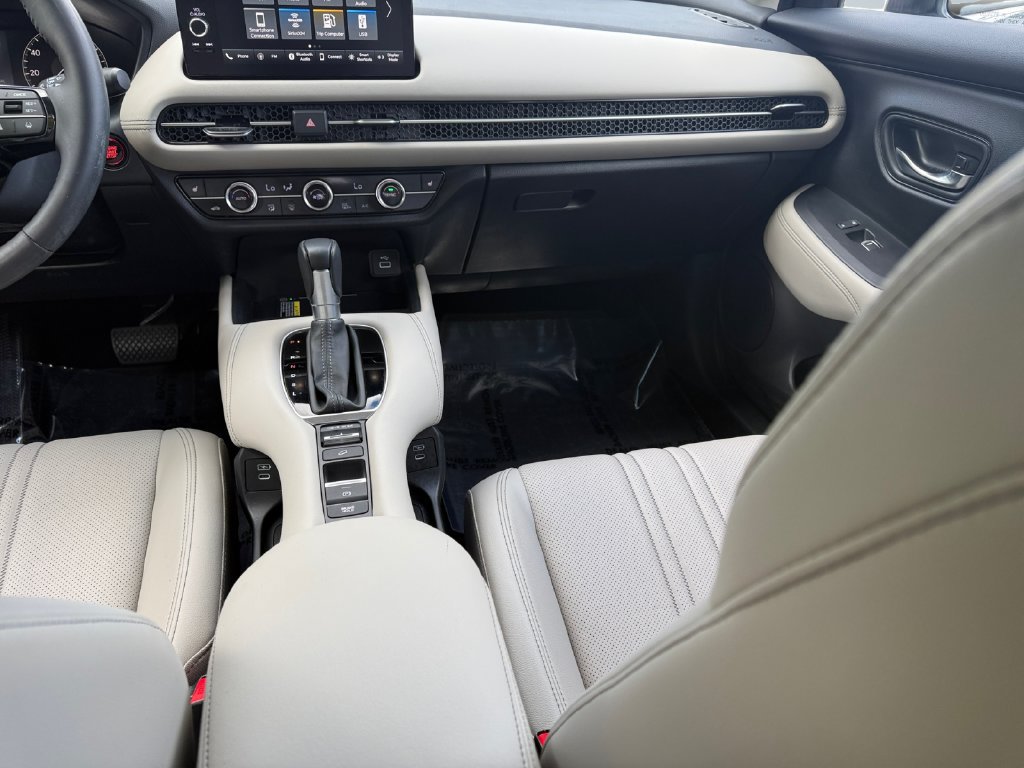 Used 2024 Honda HR-V EX-L image 11