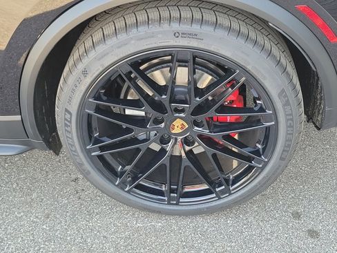 New 2026 Porsche Macan GTS Electric AWD/4WD image 14