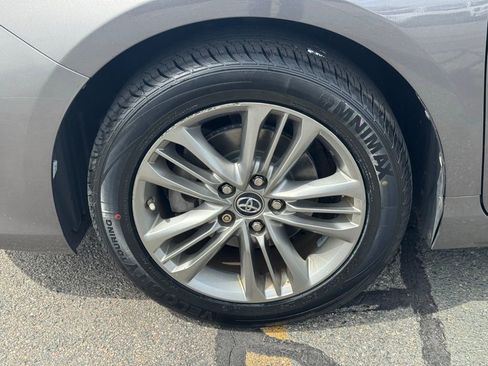 Used 2017 Toyota Camry SE FWD image 10