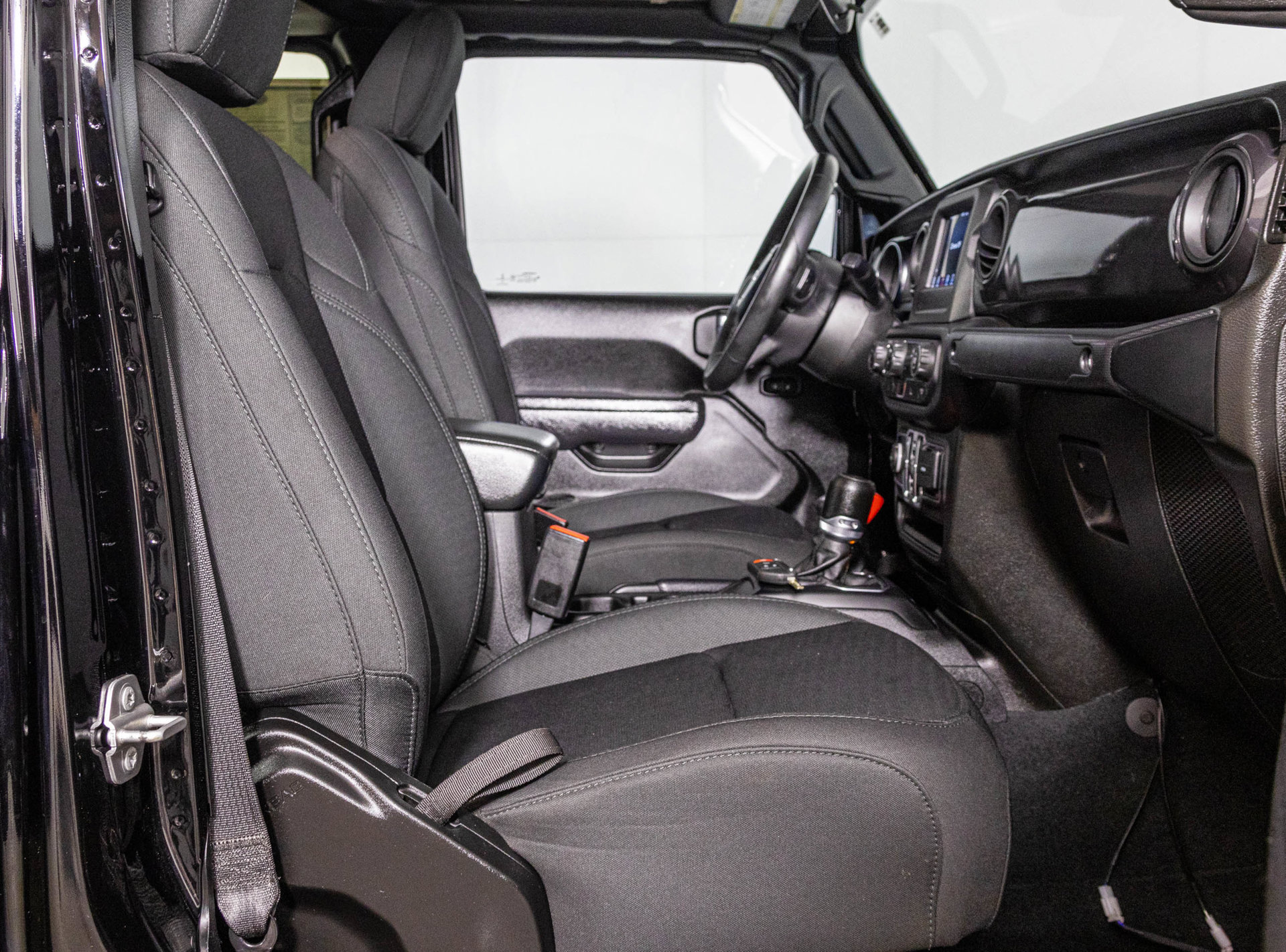 Used 2022 Jeep Gladiator Sport AWD/4WD image 46