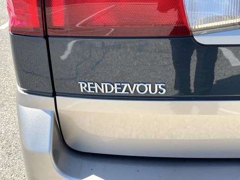Used 2005 Buick Rendezvous CXL w/ CXL Preferred Equipment Group image 7