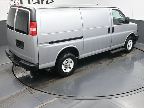 Used 2024 Chevrolet Express 3500 image 36