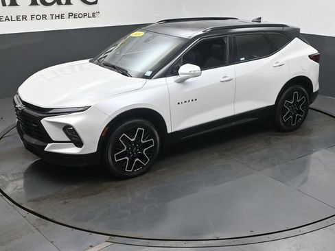 Used 2023 Chevrolet Blazer RS w/ Driver Confidence II Package FWD image 43