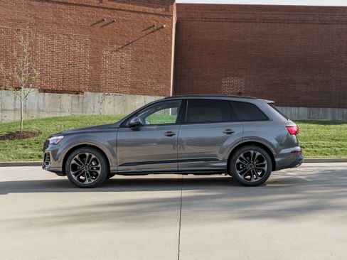 New 2026 Audi Q7 3.0T Premium Plus image 6