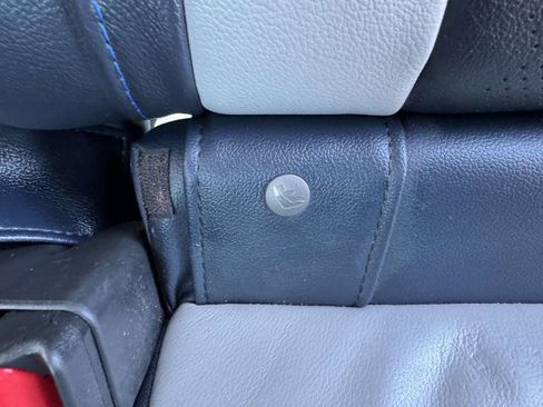 Used 2020 Subaru Crosstrek Hybrid image 18