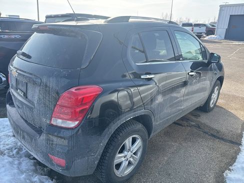 Certified 2019 Chevrolet Trax LT w/ LT Convenience Package image 5