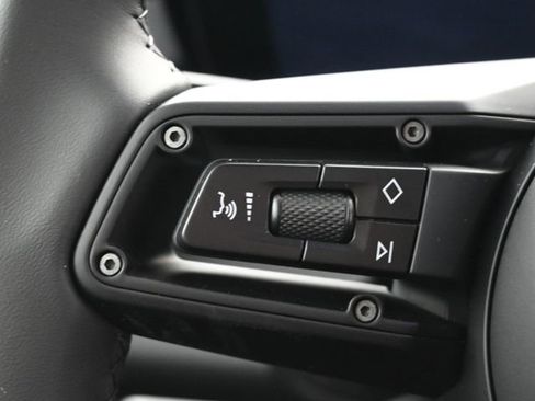 New 2025 Porsche Macan 4 Electric image 21