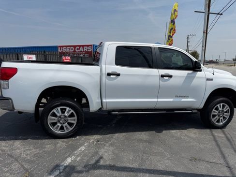 Used 2013 Toyota Tundra 2WD CrewMax w/ Tow Pkg image 9