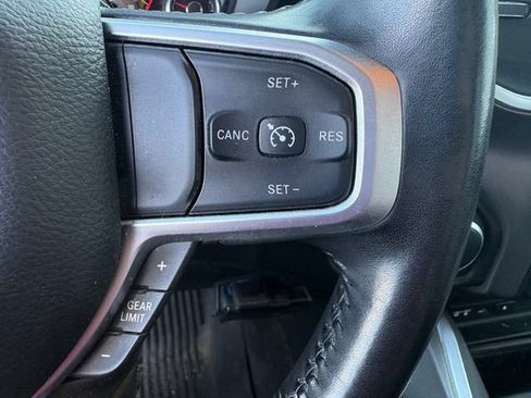 Used 2019 RAM 1500 Big Horn AWD/4WD image 32
