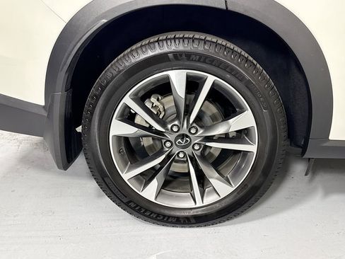 Used 2025 INFINITI QX60 Luxe w/ Lighting Package (N94) FWD image 33
