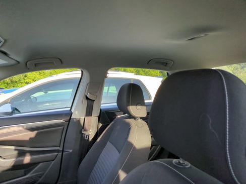 Certified 2024 Volkswagen Jetta S FWD image 5