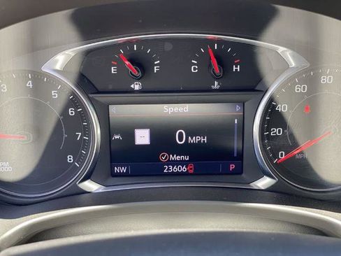 Used 2020 GMC Terrain Denali w/ Denali Premium Package FWD image 8