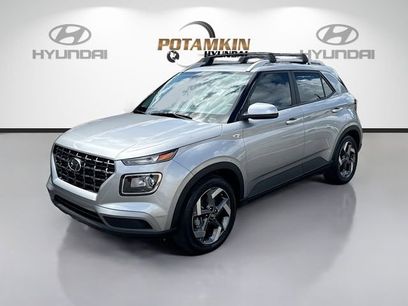 Used 2023 Hyundai Venue SEL