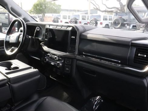 Used 2023 Ford F450 Lariat w/ Chrome Package image 28