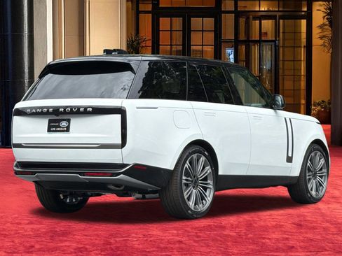 New 2026 Land Rover Range Rover SE AWD/4WD image 9