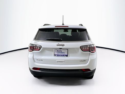 Used 2022 Jeep Compass Latitude AWD/4WD image 6