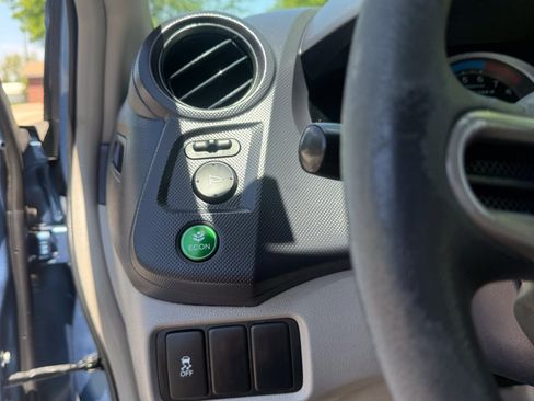 Used 2010 Honda Insight EX image 17