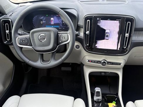 New 2026 Volvo XC40 B5 Ultra w/ Protection Package Premier image 10