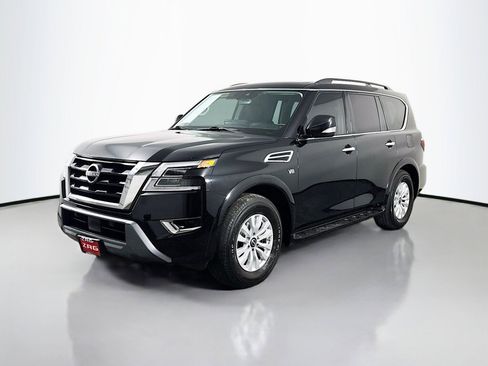 Used 2021 Nissan Armada SV image 1