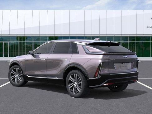 New 2026 Cadillac Lyriq Luxury image 4