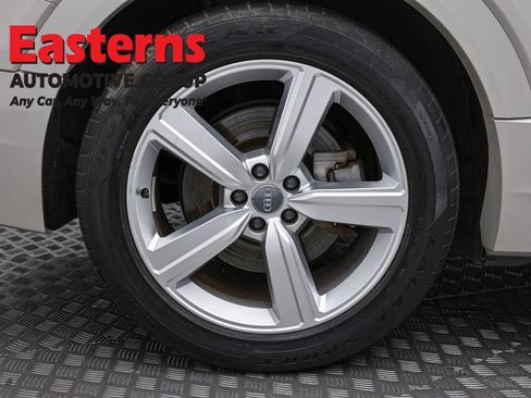Used 2019 Audi e-tron Prestige w/ Prestige Package AWD/4WD image 30