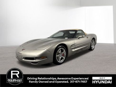 Used 2001 Chevrolet Corvette Convertible w/ Preferred Equipment Group2 image 2