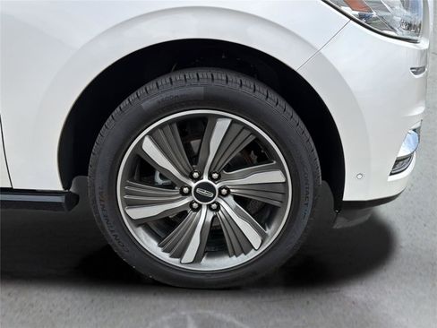 Used 2019 Lincoln Navigator Reserve AWD/4WD image 41