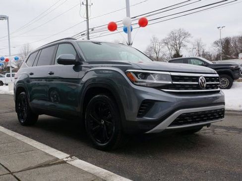 Certified 2023 Volkswagen Atlas SE w/ Panoramic Sunroof Package image 4