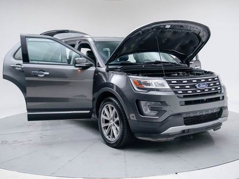 Used 2017 Ford Explorer Limited w/ Equipment Group 301A image 15