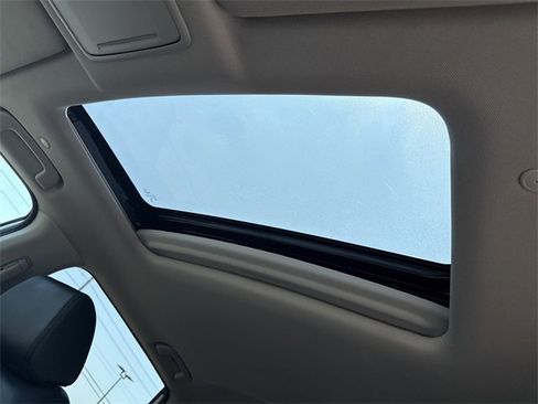 Used 2024 Honda CR-V EX-L image 27