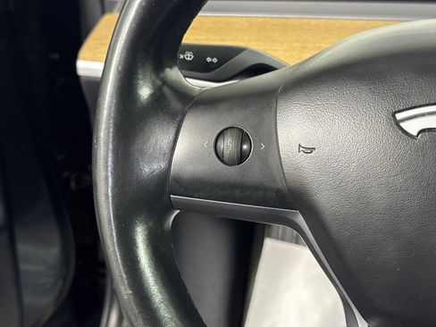 Used 2018 Tesla Model 3 Mid Range RWD image 17