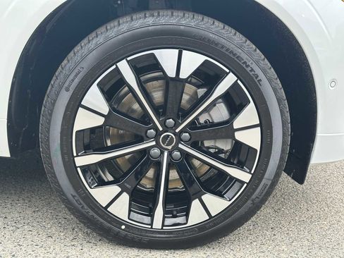 New 2026 Volvo XC60 T8 Plus w/ Protection Package Premier AWD/4WD image 9