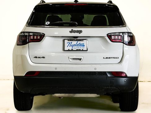 Used 2025 Jeep Compass Limited AWD/4WD image 7