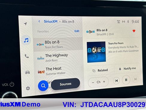 Used 2023 Toyota Prius LE image 27