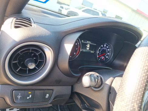 Used 2022 Kia Forte GT-Line w/ GT-Line Premium Package image 18