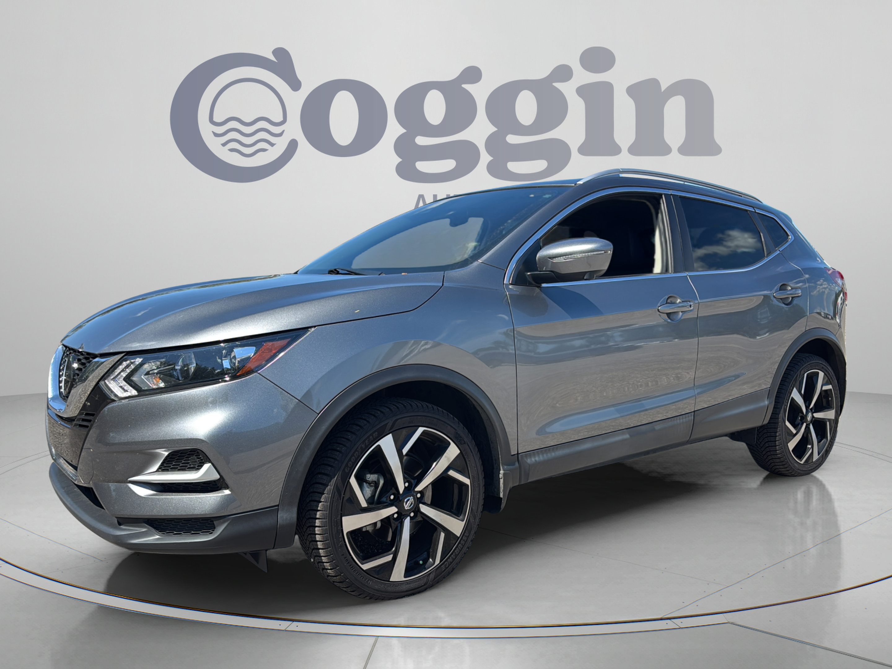 Used 2022 Nissan Rogue Sport SL AWD/4WD image 1