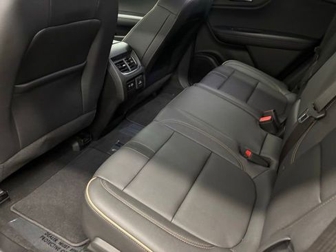 Used 2024 Chevrolet Blazer Premier image 10