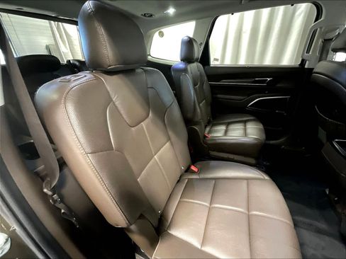 Used 2020 Kia Telluride SX image 16