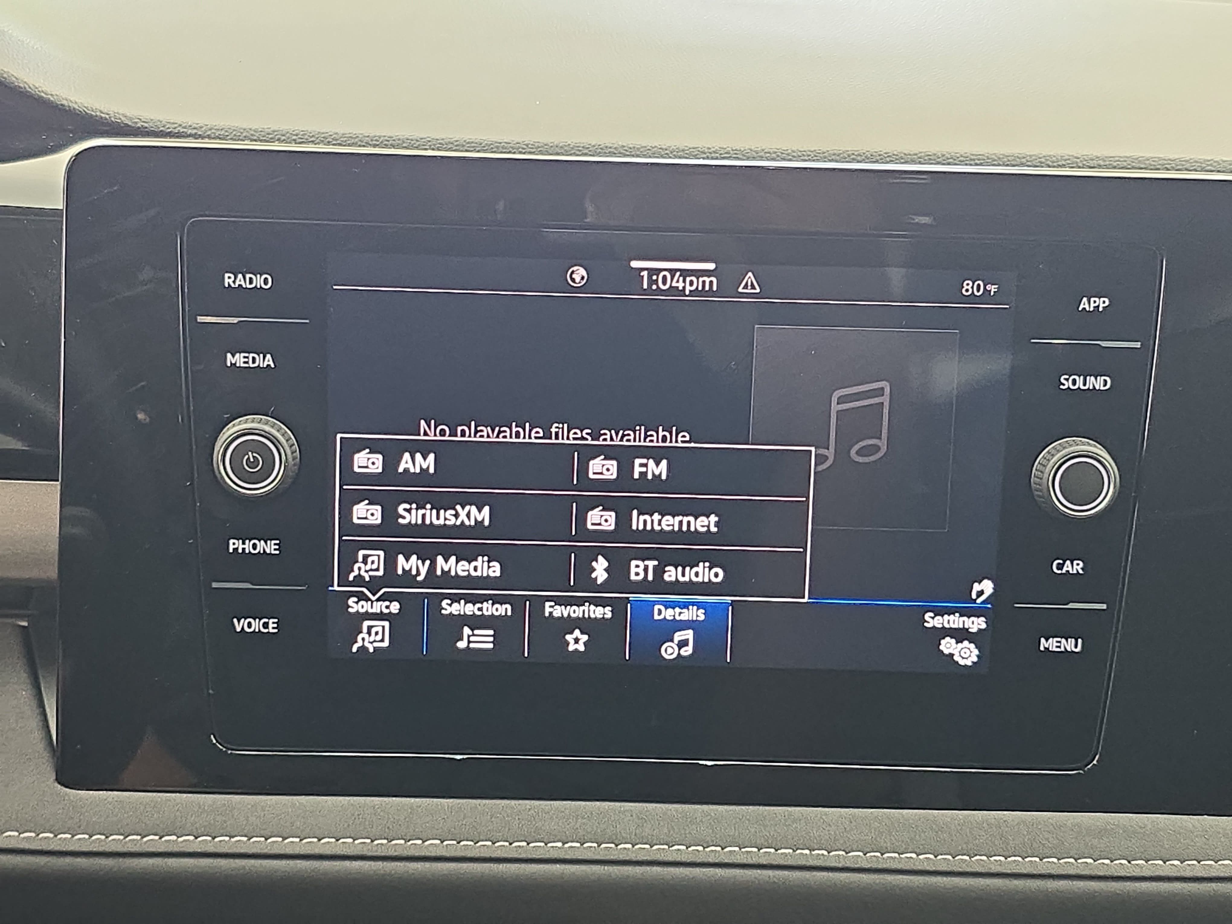 Certified 2025 Volkswagen Taos SE FWD image 21