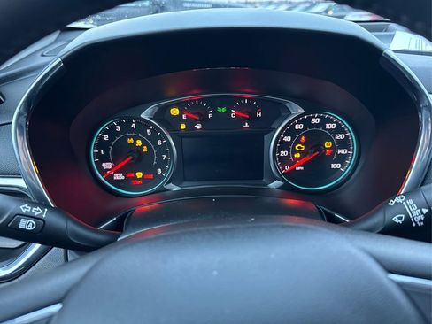 Used 2020 Chevrolet Equinox LT image 16