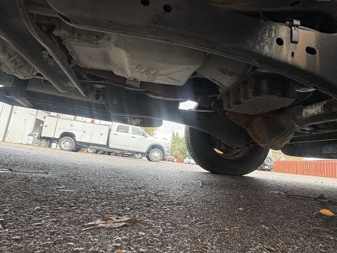 Used 2015 Ford F350 XL image 21